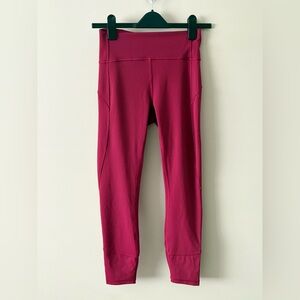 Lululemon Wunder Under High-Rise Crop 21” – Berry Rumble – Size 6